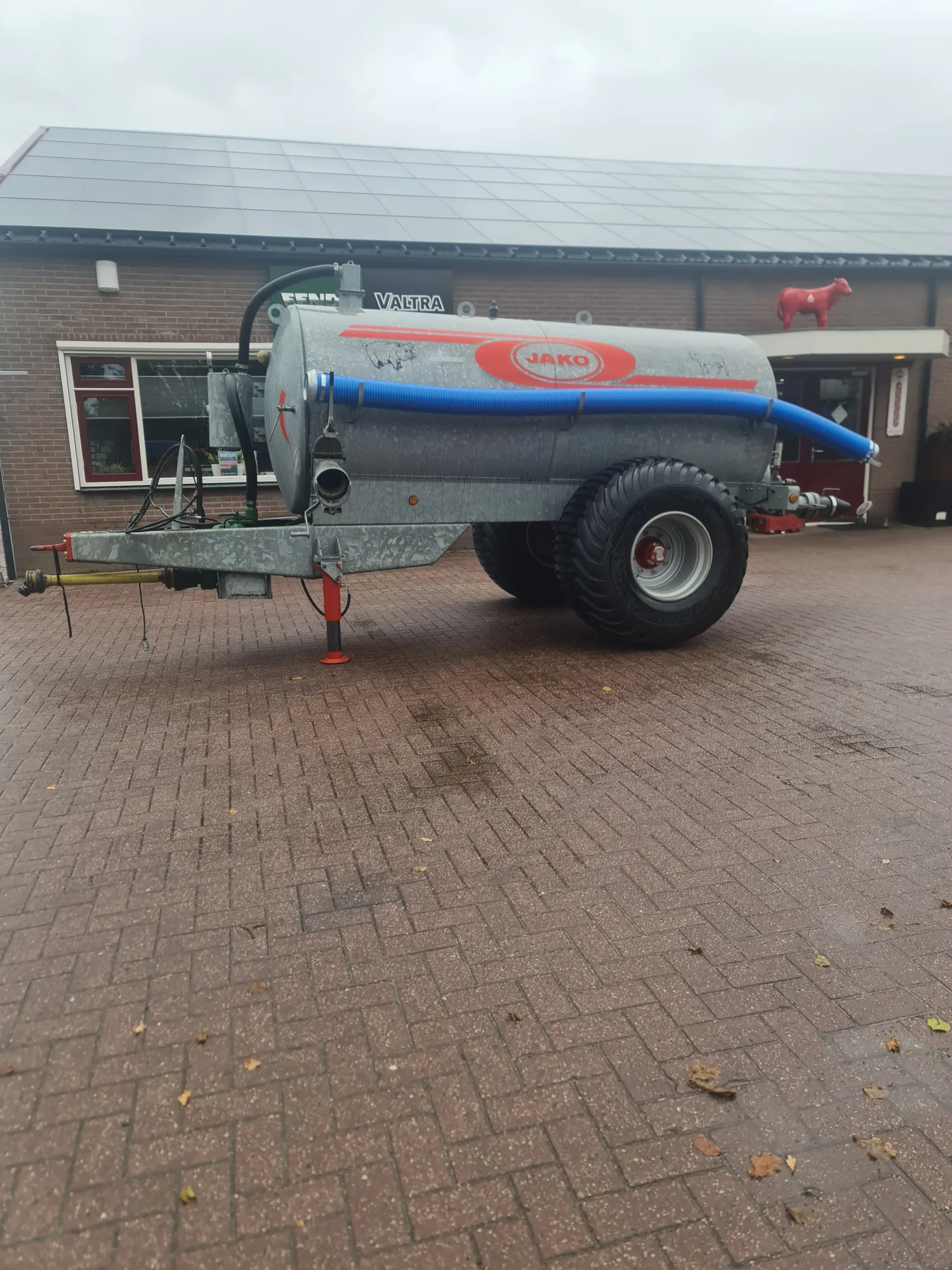 JAKO 5 KUUB  GIERTANK / WATERTANK